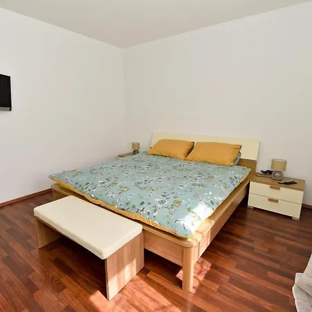 Apartment Hana With Free Parking And Garden