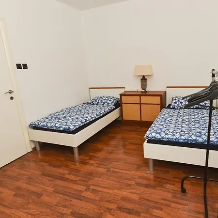 Apartment Hana With Free Parking And Garden